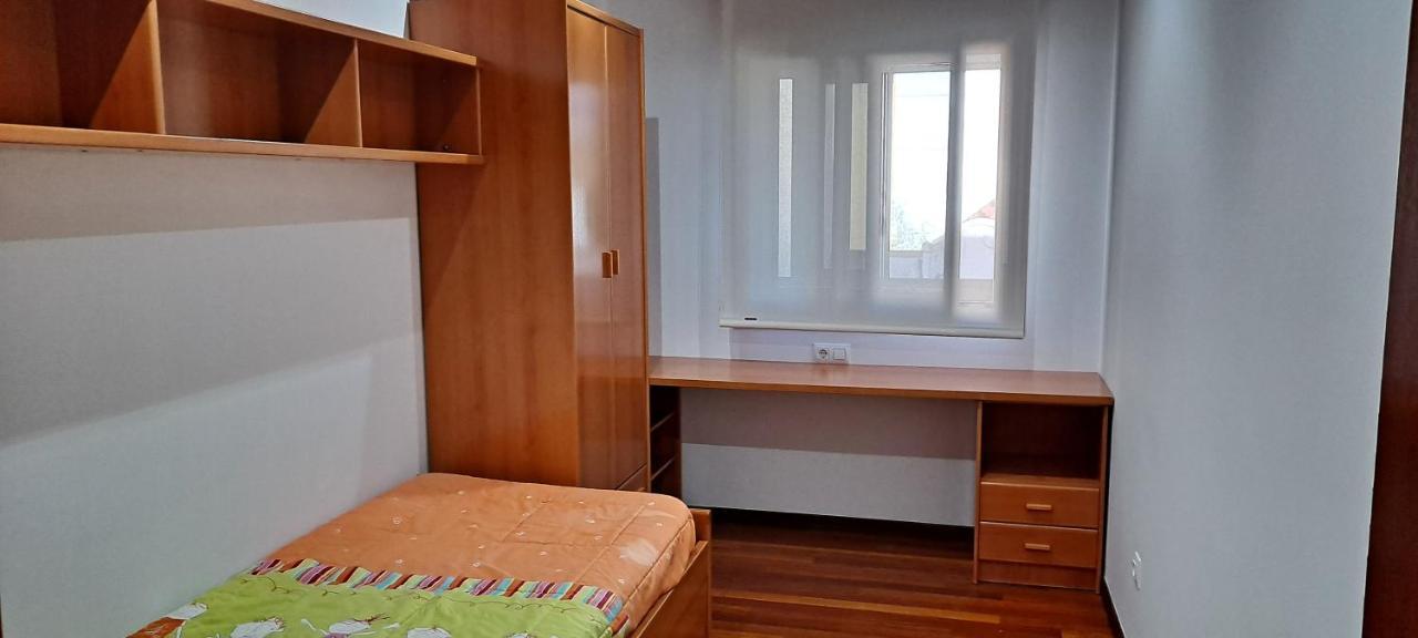 Centrico Apartamento, Playa Cercana, Plaza Garaje Cangas Extérieur photo